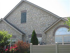 1st image of 2800D Canterbury Cir