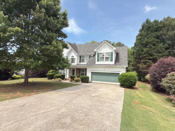 974 Coosawilla Dr, Winder, GA 30680