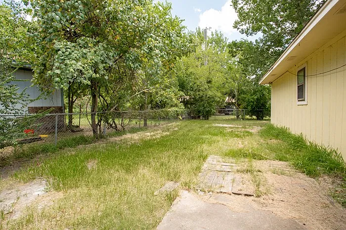 1117 S Dexter Dr — Photo 9