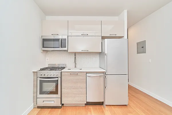 Rented by Living New York | media 1