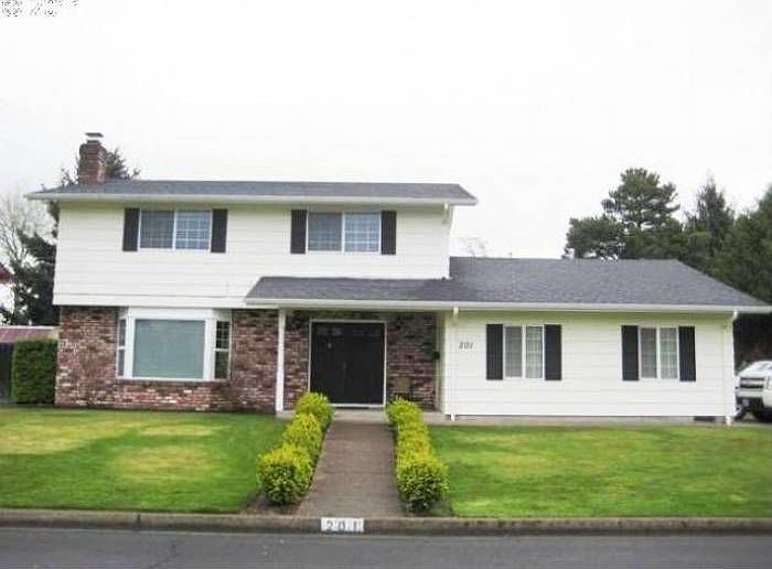 201 Harvey Ave., Eugene