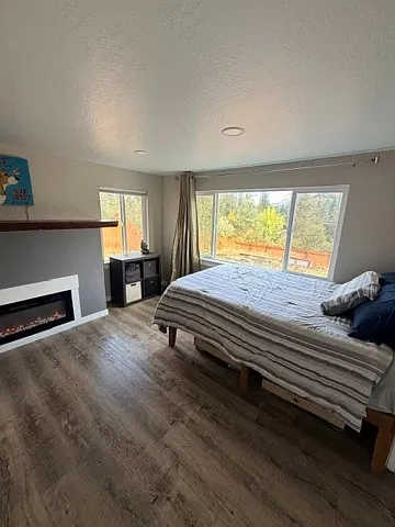 2 bed, 1.5 bath, 1900 sqft, $2,350 — Photo 4