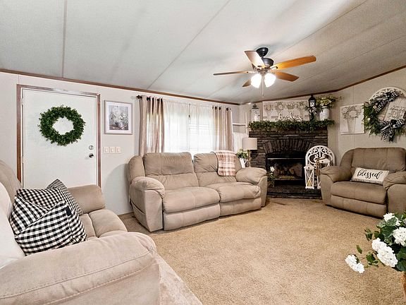 3rd image of 259 Pin Oak Hill Rd