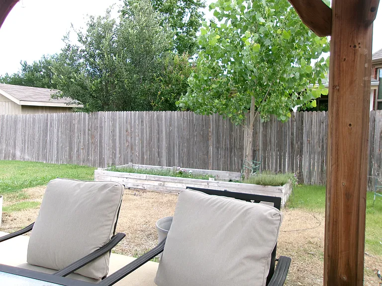 5727 Mountain Hollow Dr — Photo 24