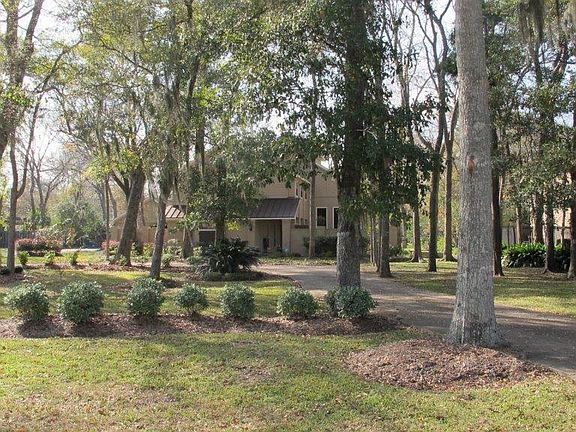2nd image of 2212 Pine Dr
