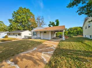 237 Grampian Rd, Saint Louis, MO 63137