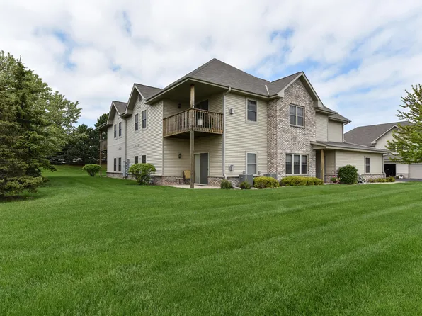 2210 Seminole St, Grafton, WI 53024