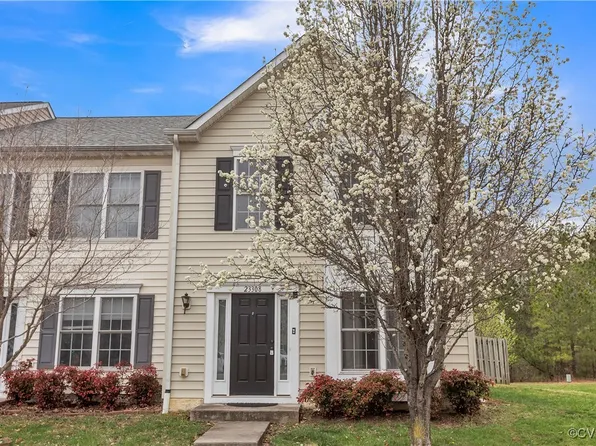 23308 Westmont Dr, Ruther Glen, VA 22546