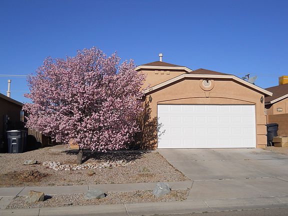 3rd image of 455 Sunrise West Dr SW