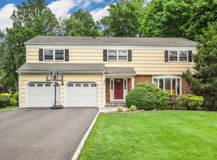 126 Soundview Ave, White Plains, NY 10606