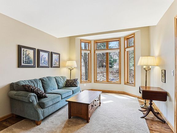 5th image of 16048 Baywood Ln