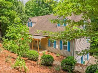 4 Leisure Trl, Weaverville, NC 28787