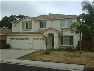 5th image of 717 Caber Dr