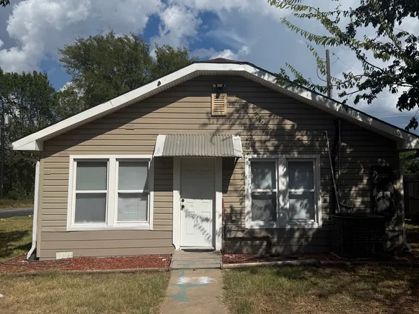 914 McAshan St, Bryan, TX 77803