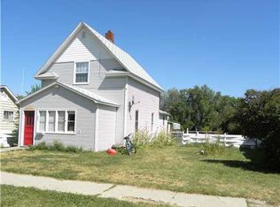 520 2nd St W, Roundup, MT 59072