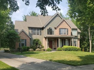 402 Bon Air Ct, Cranberry Township, PA