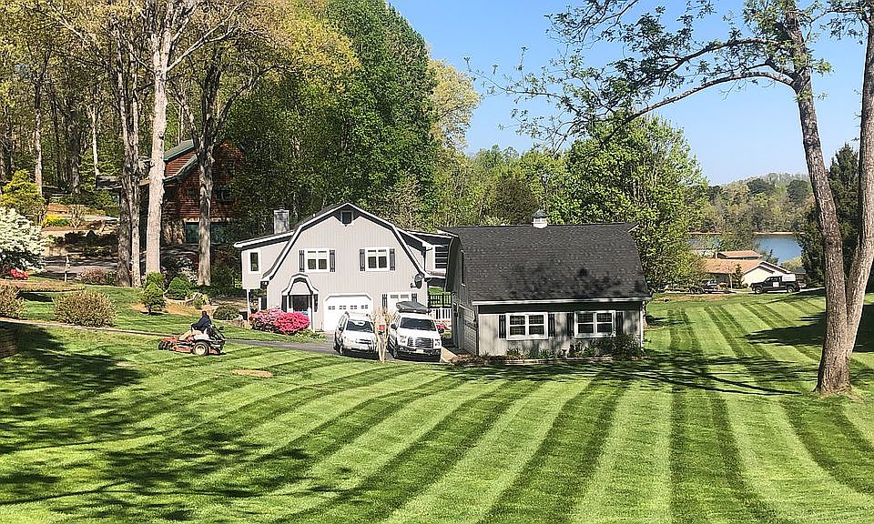 1st image of 2308 Hidden Valley Rd