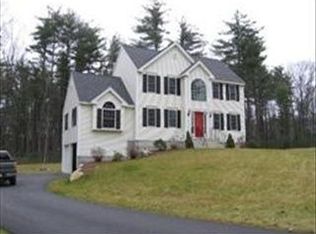 51 Bayberry Hill Rd, Townsend, MA 01469