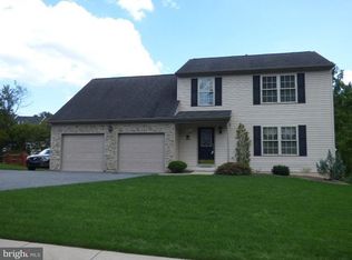 2308 Daisy Rd, York, PA 17402