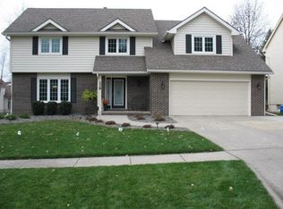 228 40th St, West Des Moines, IA 50265