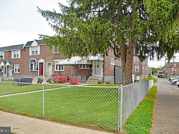 3rd image of 150 W Berkley Ave