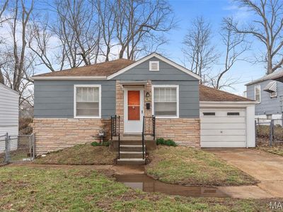 7431 Esterbrook Dr, Saint Louis, MO, 63136
