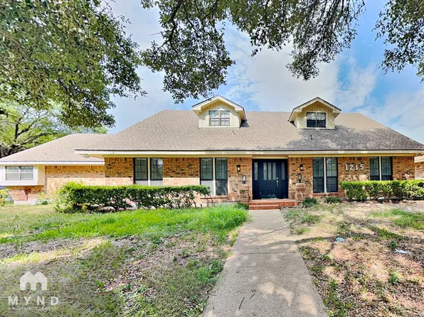 1215 Spring Lake Dr, Duncanville, TX 75137