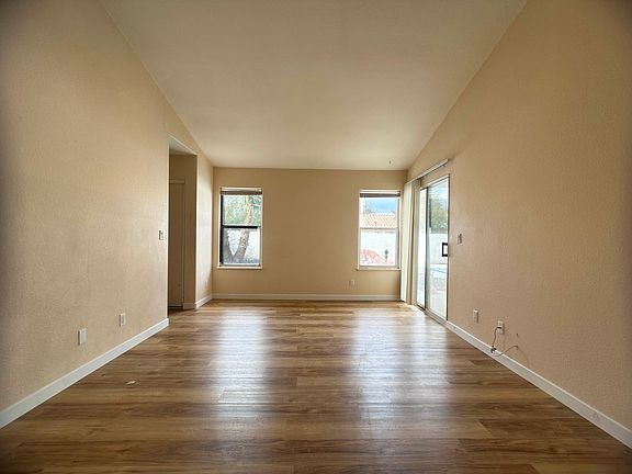 2nd image of 2746 Sandalwood Ave