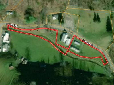 204 Daniels Rd, Bandy, VA, 24602