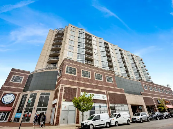 1134 W Granville Ave #820, Chicago, IL 60660