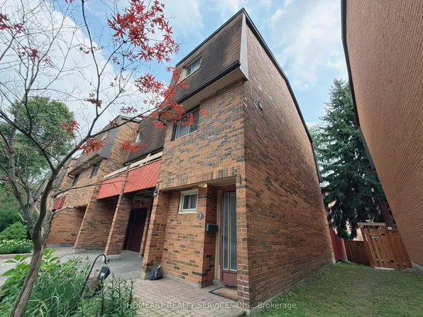 9 Poets Walkway, Toronto, ON M2J 4V1