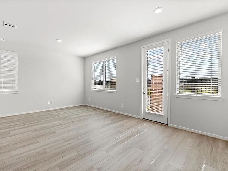 3219 Quiet Sunset Dr — Photo 13