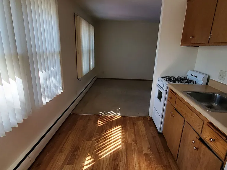 6630 Queen Ave S — Photo 18