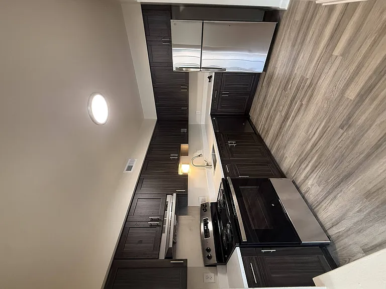 Franklin River Apartments — Photo 54