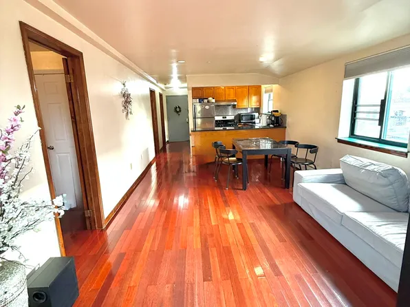 122-14 25th Avenue image 2 of 11