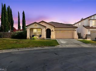 3001 Red Cedar Trl, Hemet, CA 92545