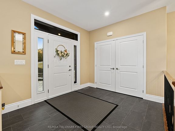 5th image of 667 Huff Rd