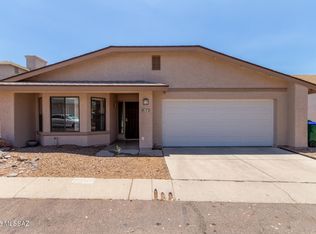 8172 N Streamside Ave, Tucson, AZ 85741