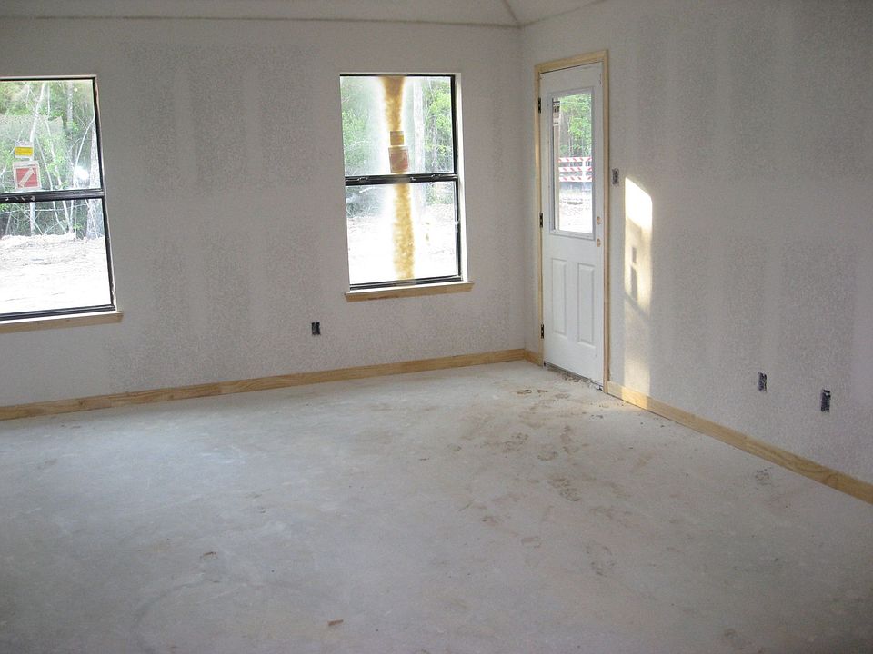 2nd image of 2503 Lexington Park Dr