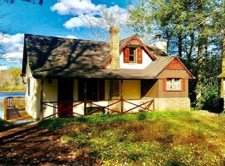 3 Short Ln, Lake Harmony, PA 18624