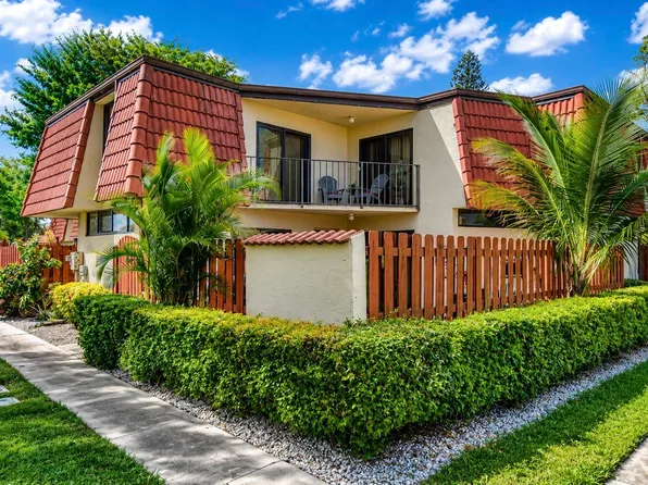 3838 Victoria Drive, West Palm Beach, FL 33406