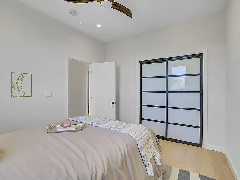 3107 Filbert St — Photo 15