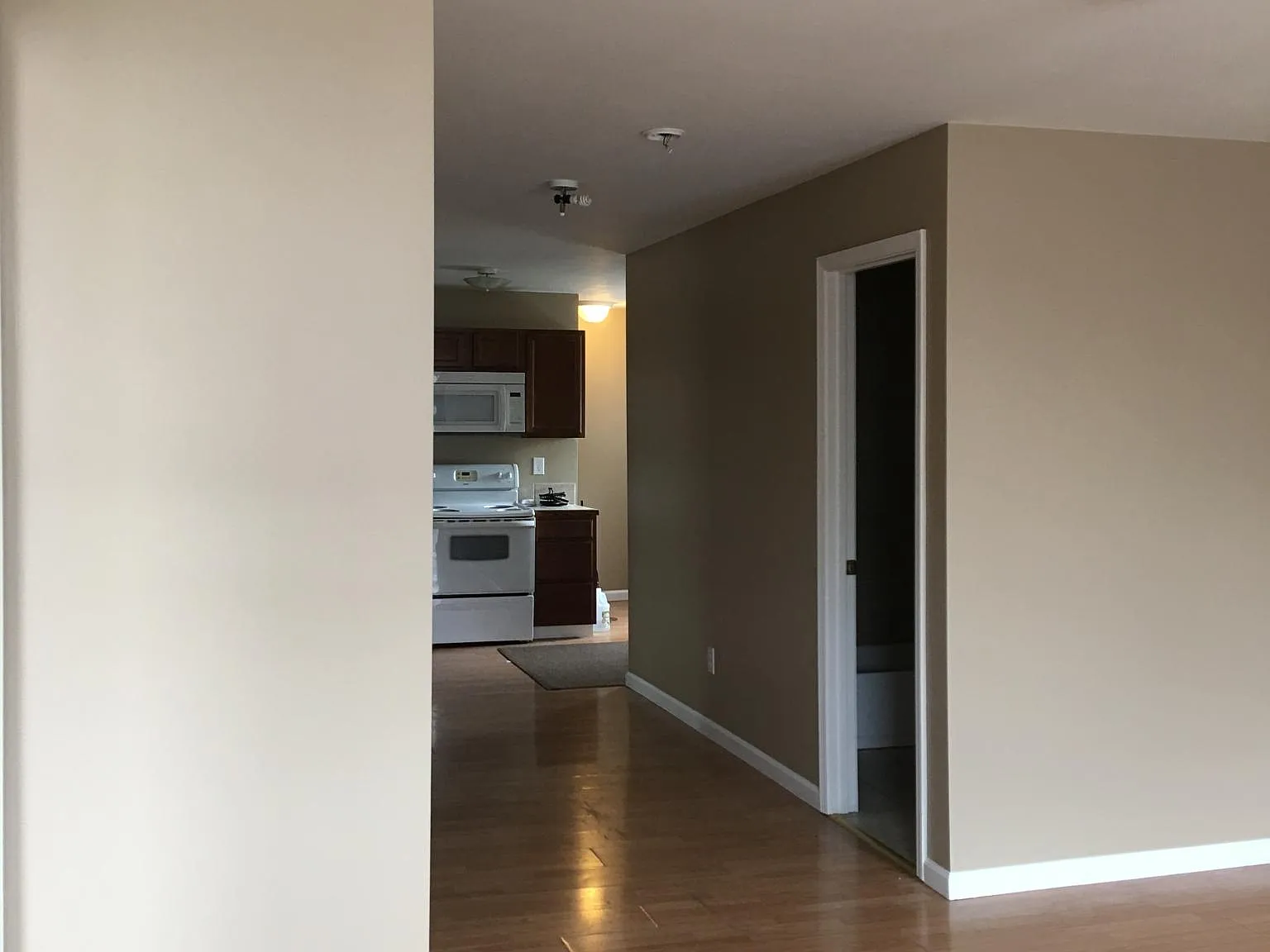 3463 Itaska St — Photo 3