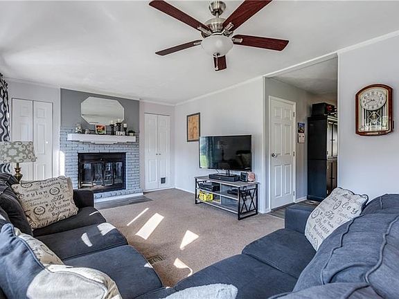 2nd image of 9729 Birchbrook Ct