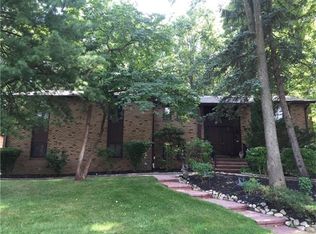 42 Woodmere Rd, North Brunswick, NJ 08902