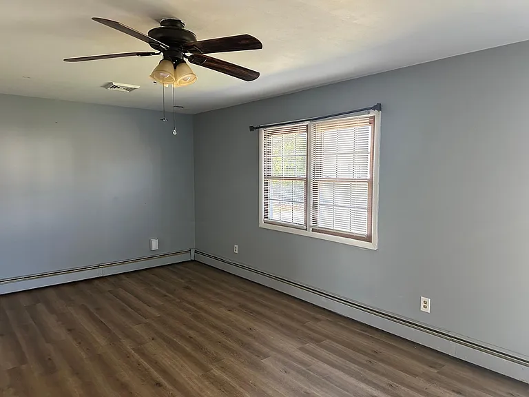 205 Fernwood Ln — Photo 5