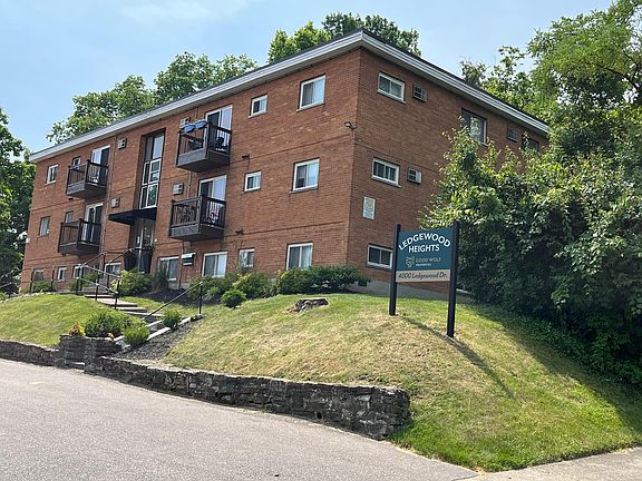 2nd image of 4000 Ledgewood Dr APT 4
