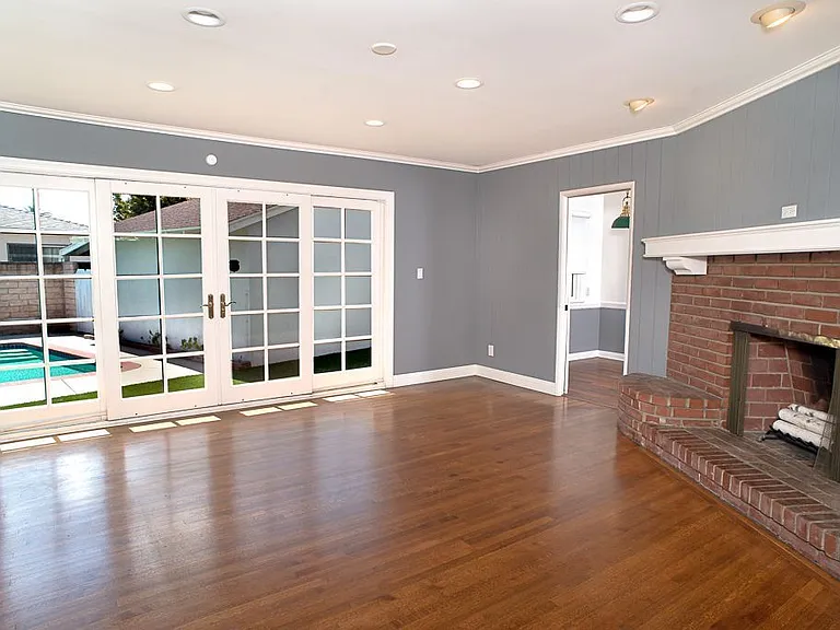 16760 Tupper St — Photo 6