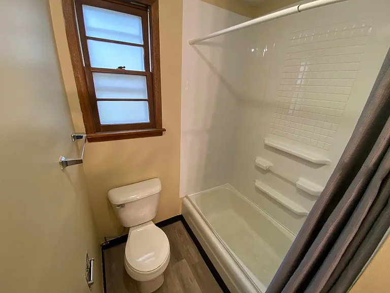 716 Burnett Ave #3 — Photo 8