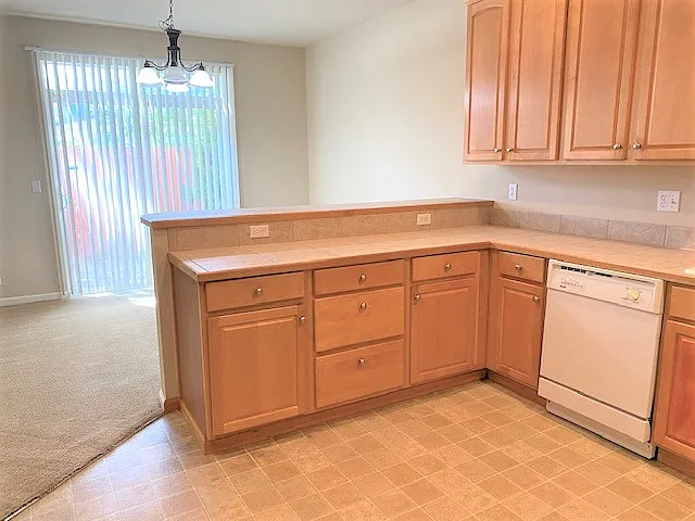1407 NE 166th Ct — Photo 8